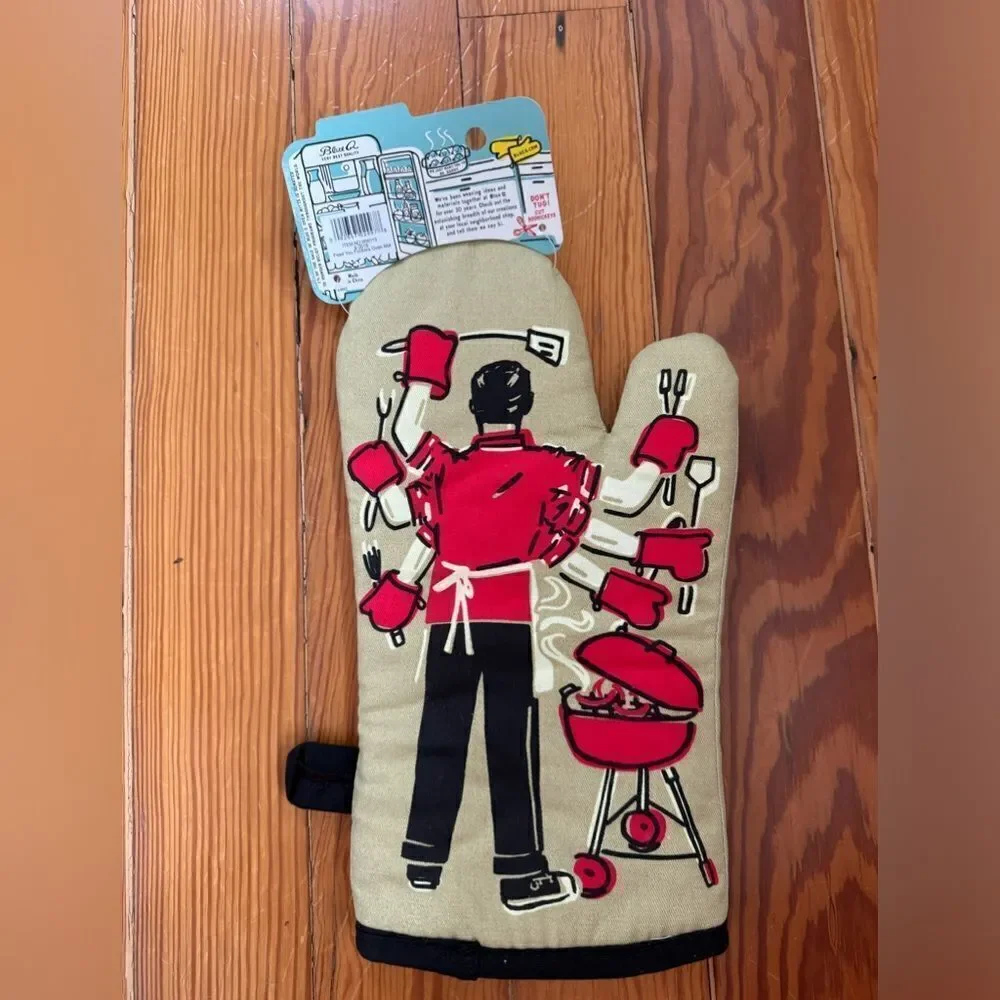 NWT Oven Mitt